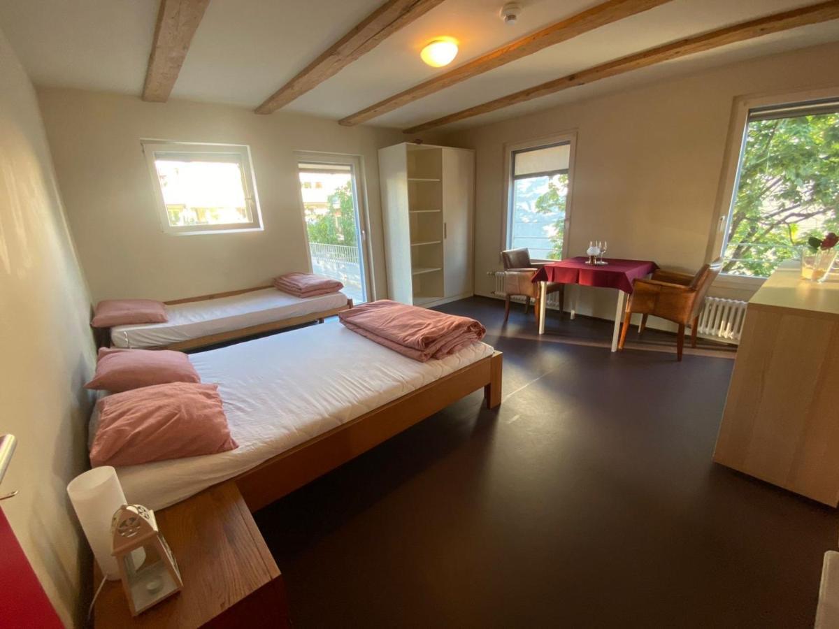 Zyba-Hotelzimmer-Vermietung Aesch Kanton Luzern Exterior photo